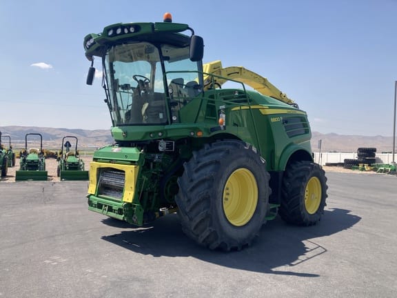 2017 John Deere 8800 Equipment Image0