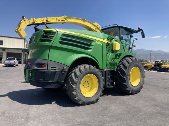 Image of John Deere 8800 equipment image 4