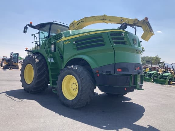 Image of John Deere 8800 equipment image 2