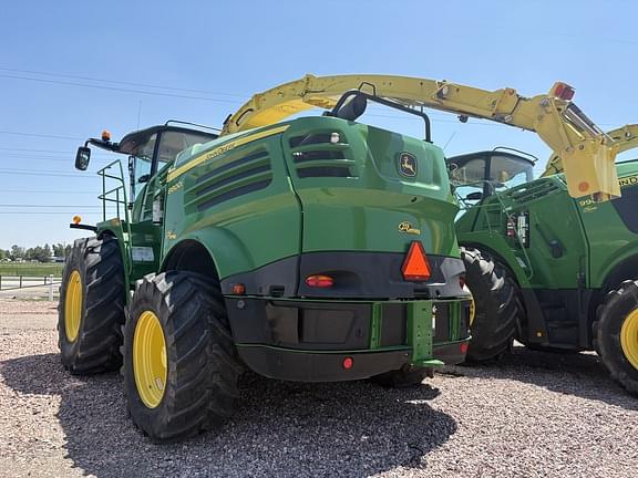Image of John Deere 8800i equipment image 4