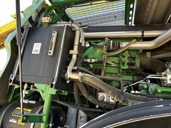 Image of John Deere 8800i equipment image 4