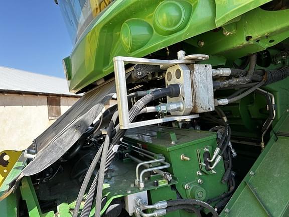 Image of John Deere 8800i equipment image 3