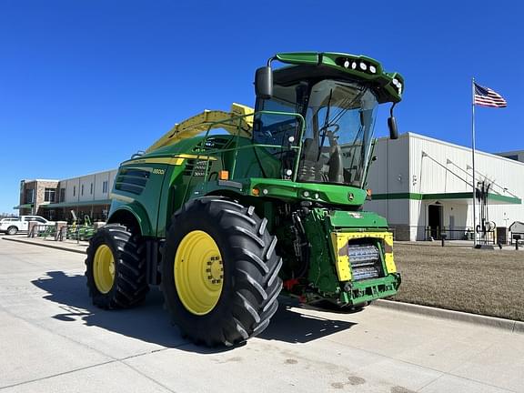 Image of John Deere 8800i equipment image 1