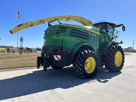 Image of John Deere 8800i equipment image 2