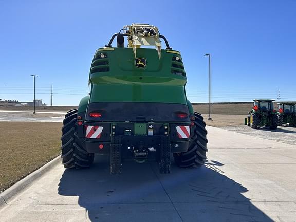 Image of John Deere 8800i equipment image 4