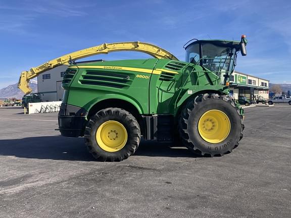 Image of John Deere 8800i equipment image 1