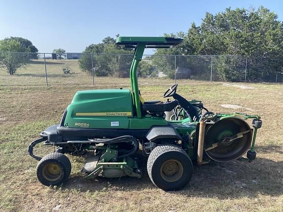 Image of John Deere 9009A equipment image 1