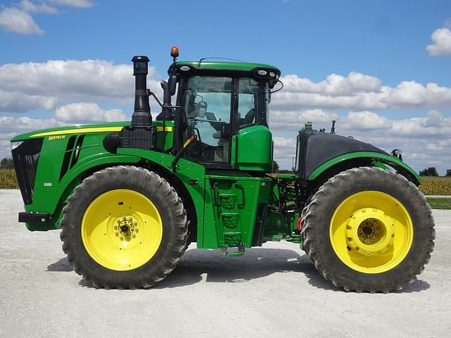 Image of John Deere 9370R equipment image 2