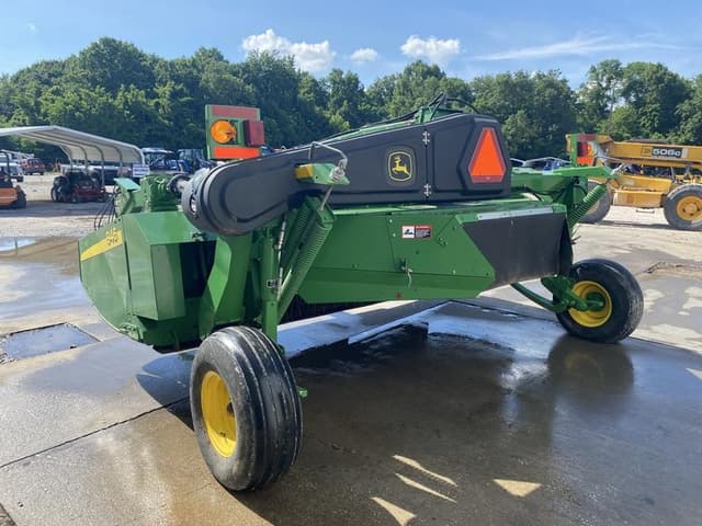 Image of John Deere 946 equipment image 2