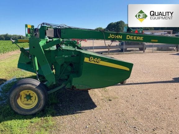 2017 John Deere 946 Equipment Image0