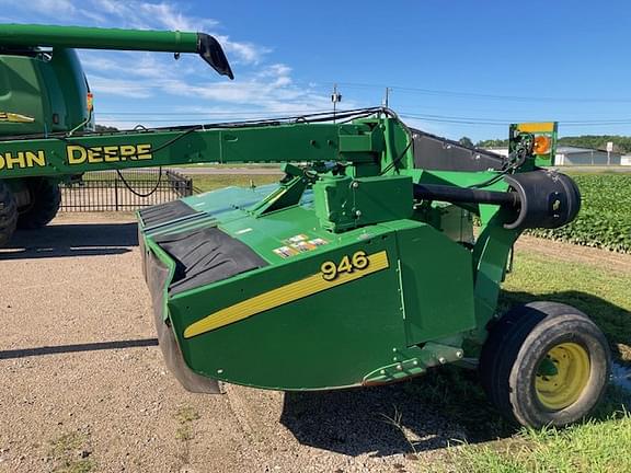 Image of John Deere 946 Primary image