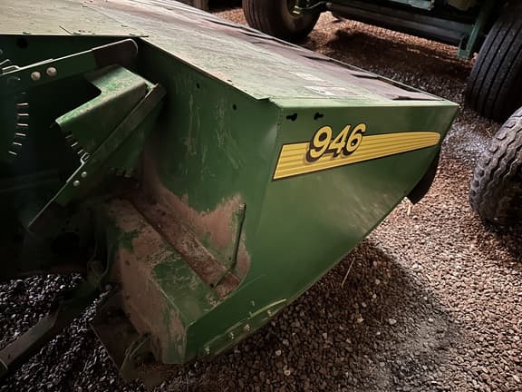 Image of John Deere 946 equipment image 3
