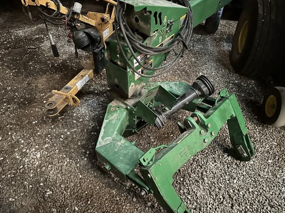 Image of John Deere 946 equipment image 4