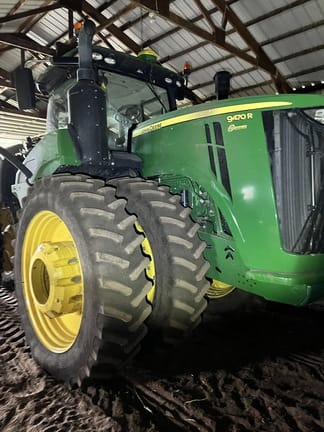 2017 John Deere 9470R Equipment Image0