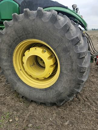 Image of John Deere 9520R equipment image 1