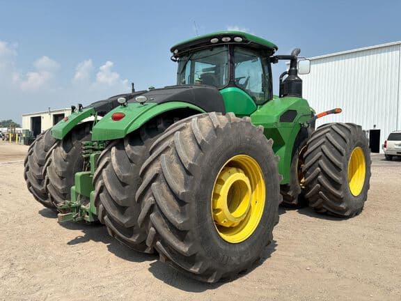 Image of John Deere 9520R equipment image 4