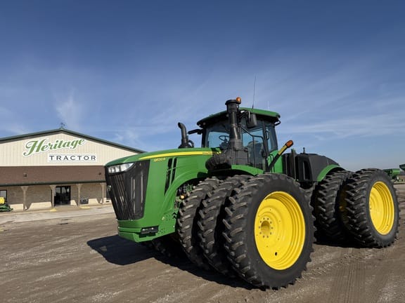 2017 John Deere 9520R Equipment Image0