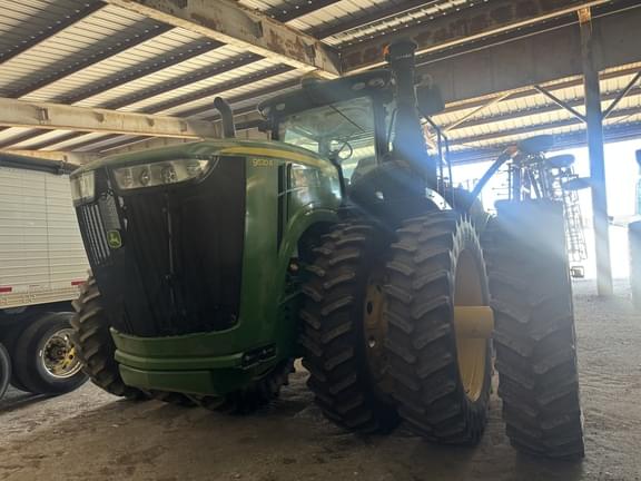 Image of John Deere 9520R equipment image 1