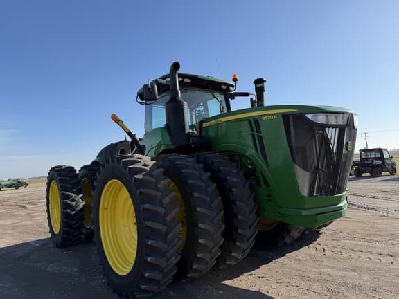 Image of John Deere 9520R equipment image 3