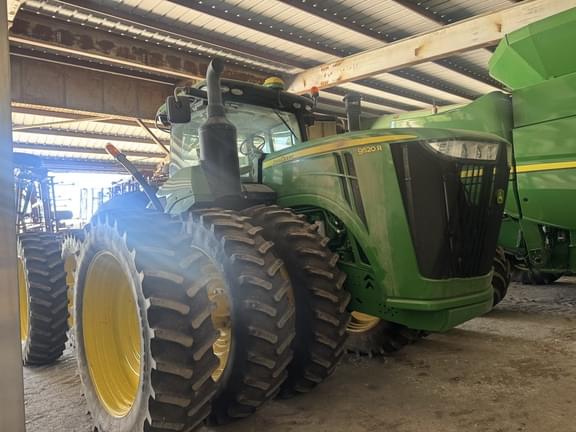 Image of John Deere 9520R Primary image
