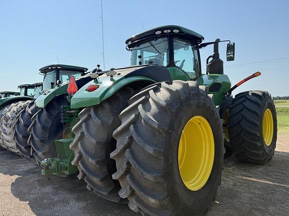 Image of John Deere 9520R equipment image 1