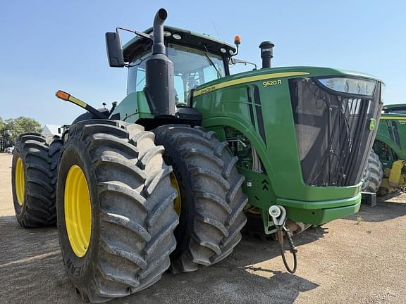 Image of John Deere 9520R equipment image 3