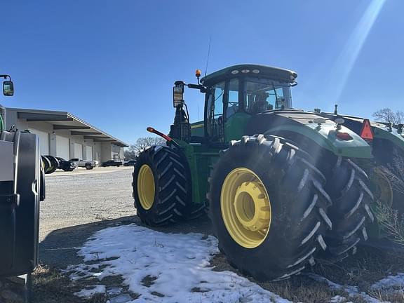 Image of John Deere 9520R equipment image 2