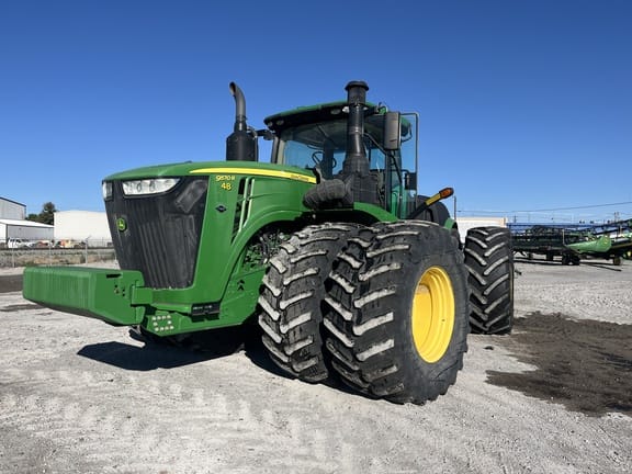 2017 John Deere 9570R Equipment Image0