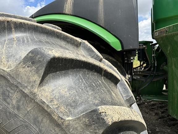Image of John Deere 9570R equipment image 2