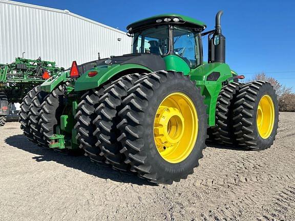 Image of John Deere 9620R equipment image 4