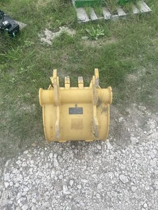 Main image John Deere Compact Excavator Bucket