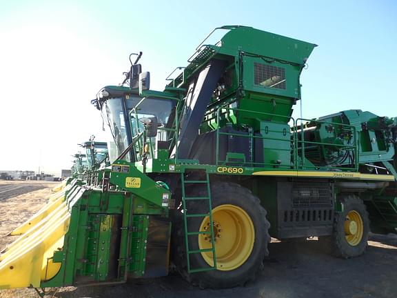 Image of John Deere CP690 equipment image 3