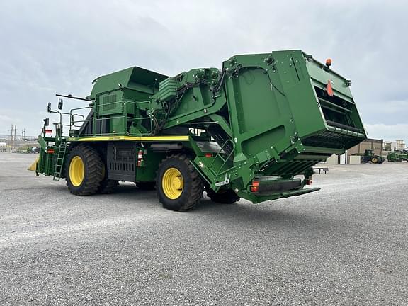 Image of John Deere CP690 equipment image 2