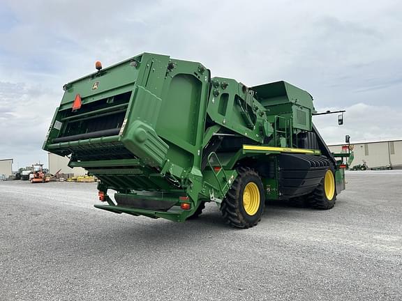 Image of John Deere CP690 equipment image 4