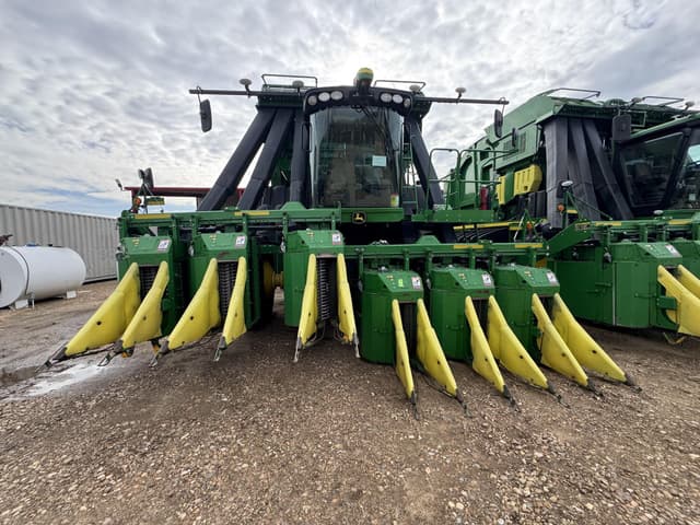 Image of John Deere CP690 equipment image 4