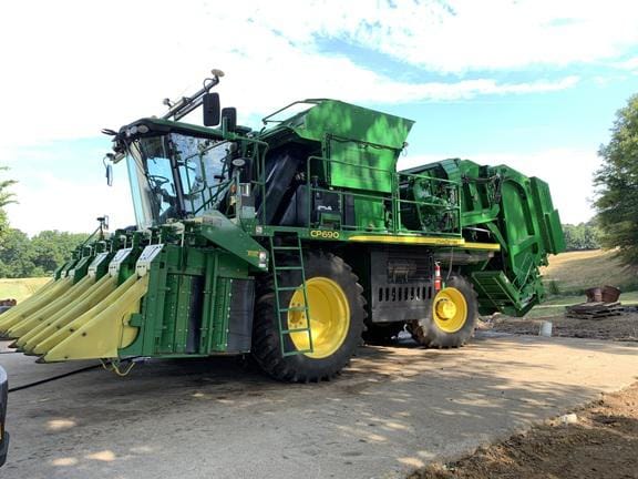 Main image John Deere CP690