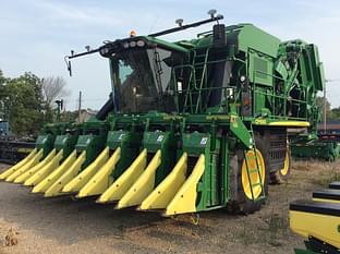 2017 John Deere CP690 Equipment Image0