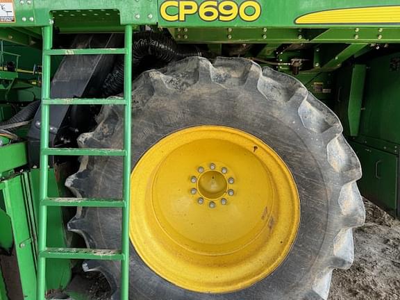 Image of John Deere CP690 equipment image 3