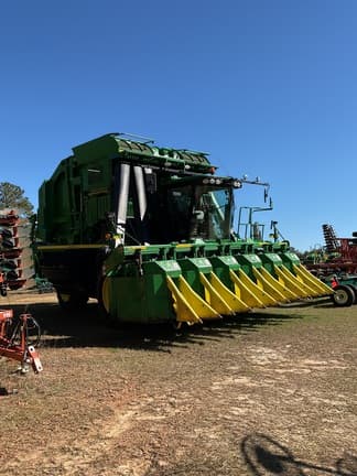 Main image John Deere CP690