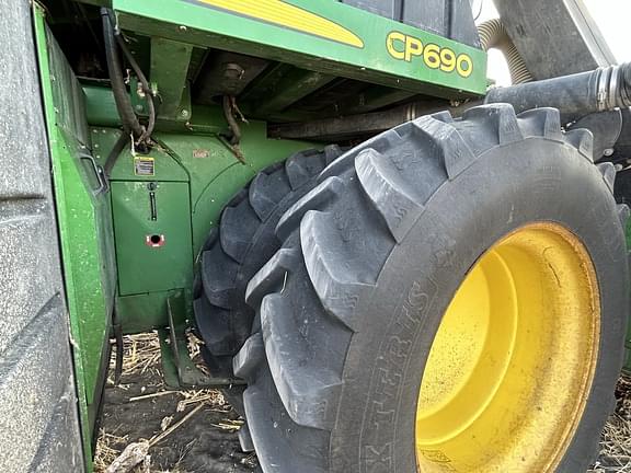 Image of John Deere CP690 equipment image 3