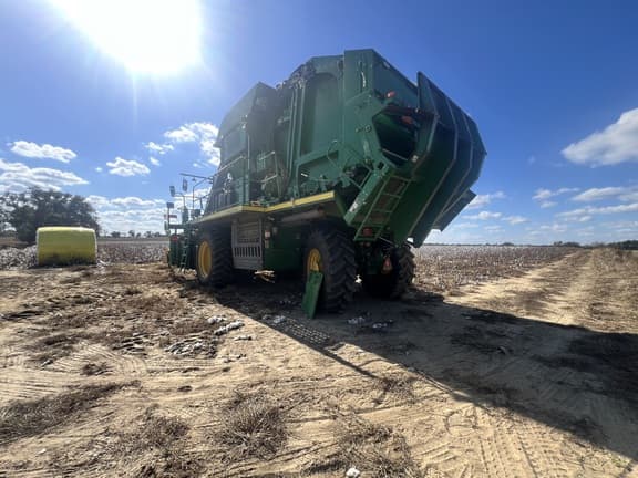 Image of John Deere CP690 equipment image 1