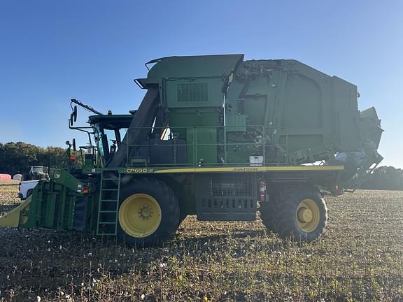 Image of John Deere CP690 equipment image 1