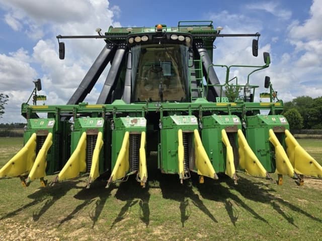 Image of John Deere CP690 equipment image 1