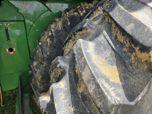 Image of John Deere CP690 equipment image 3