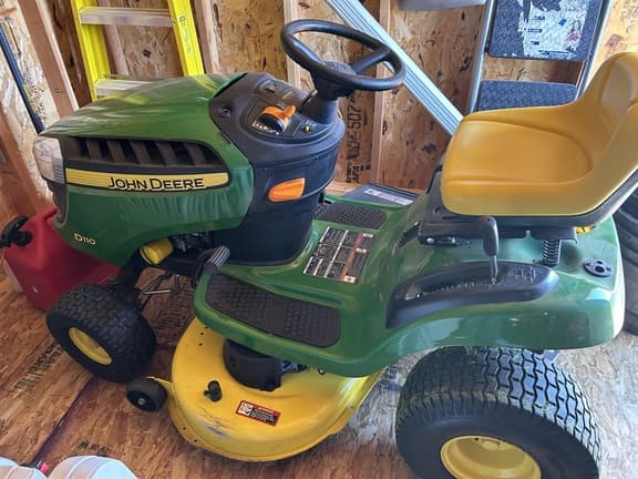 Image of John Deere D110 Primary image
