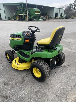 Image of John Deere D125 equipment image 3