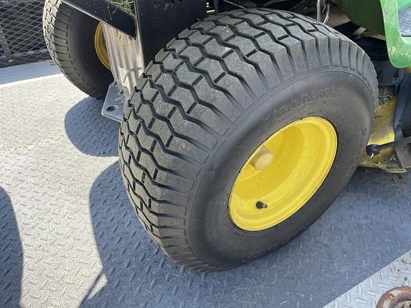 Image of John Deere D125 equipment image 4