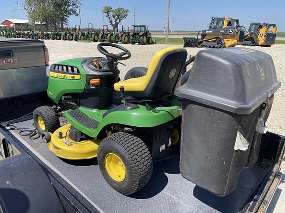 Image of John Deere D125 equipment image 3