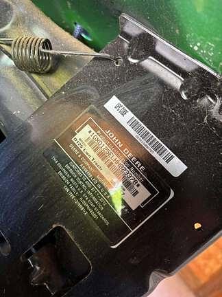 Image of John Deere D125 equipment image 2