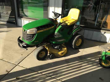 Main image John Deere D130